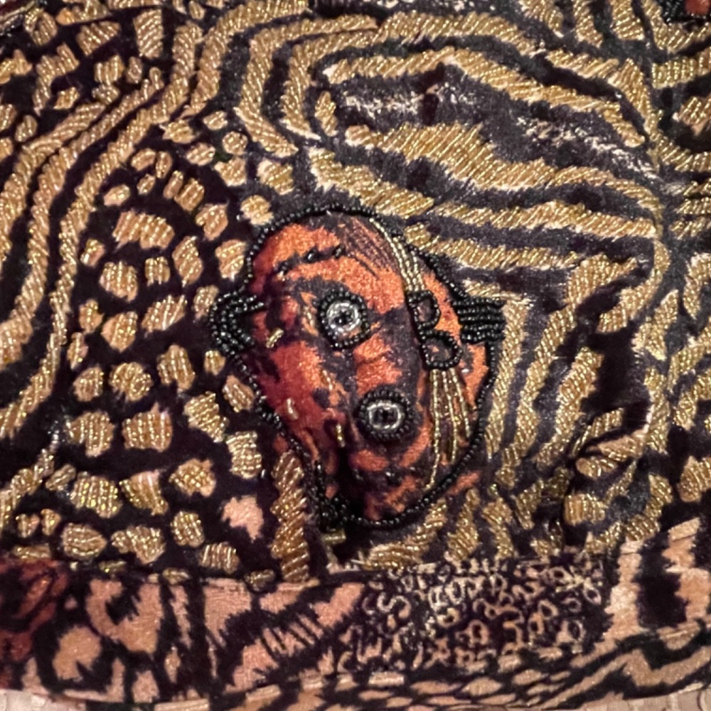 Handbag - Picture 2 of 6